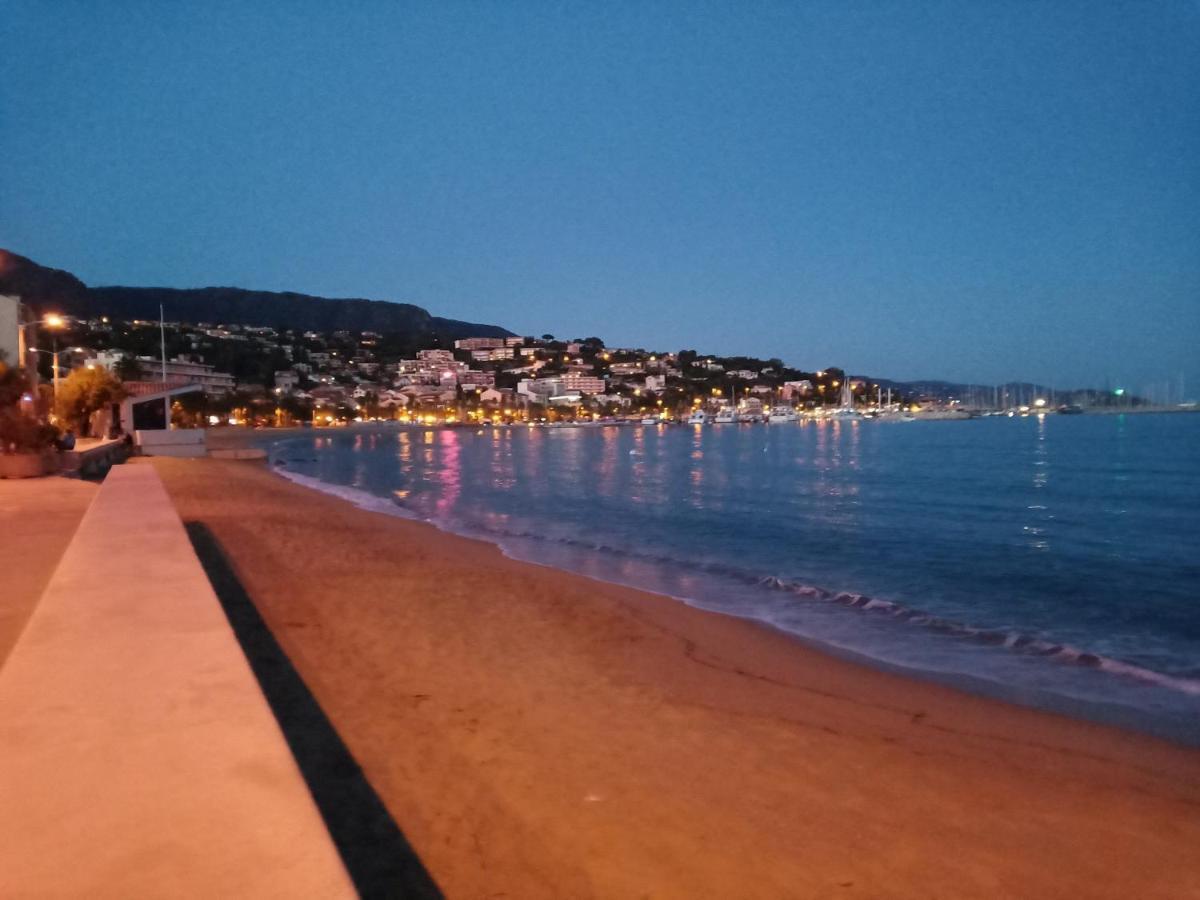 Face Mer Entre Plage Et Marina Bormes-les-Mimosas Exterior photo